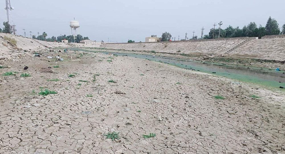 جفاف نهر دجلة بالعراق يثير ضجة