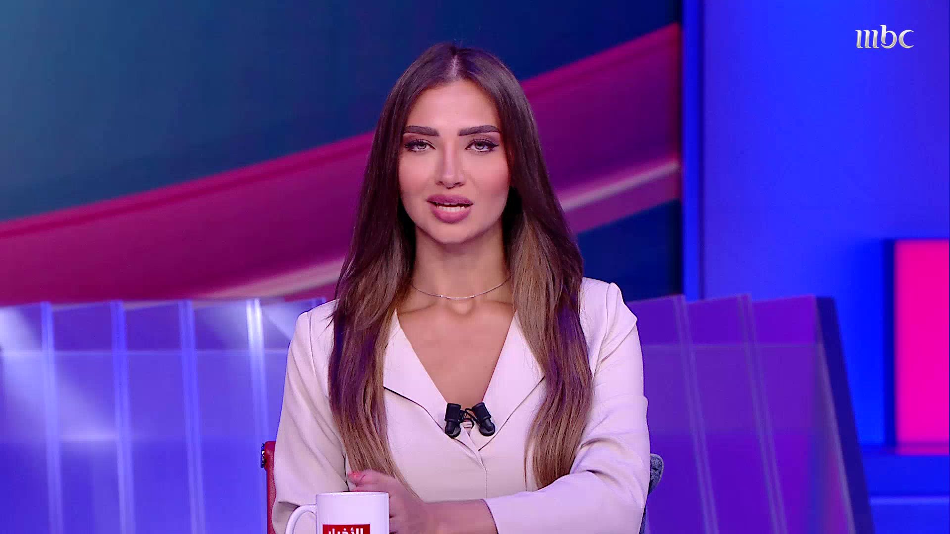 أسرار المواقف المحرجة للمذيعة هبة حيدري وسبب رفضها التمثيل