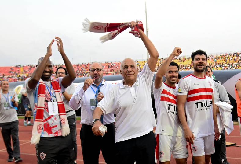 جوميز يوافق على فسخ عقد هداف الزمالك