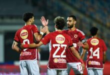 الأهلي يوضح موقفه النهائي من انتقال نجم المنتخب المصري إلى الزمالك