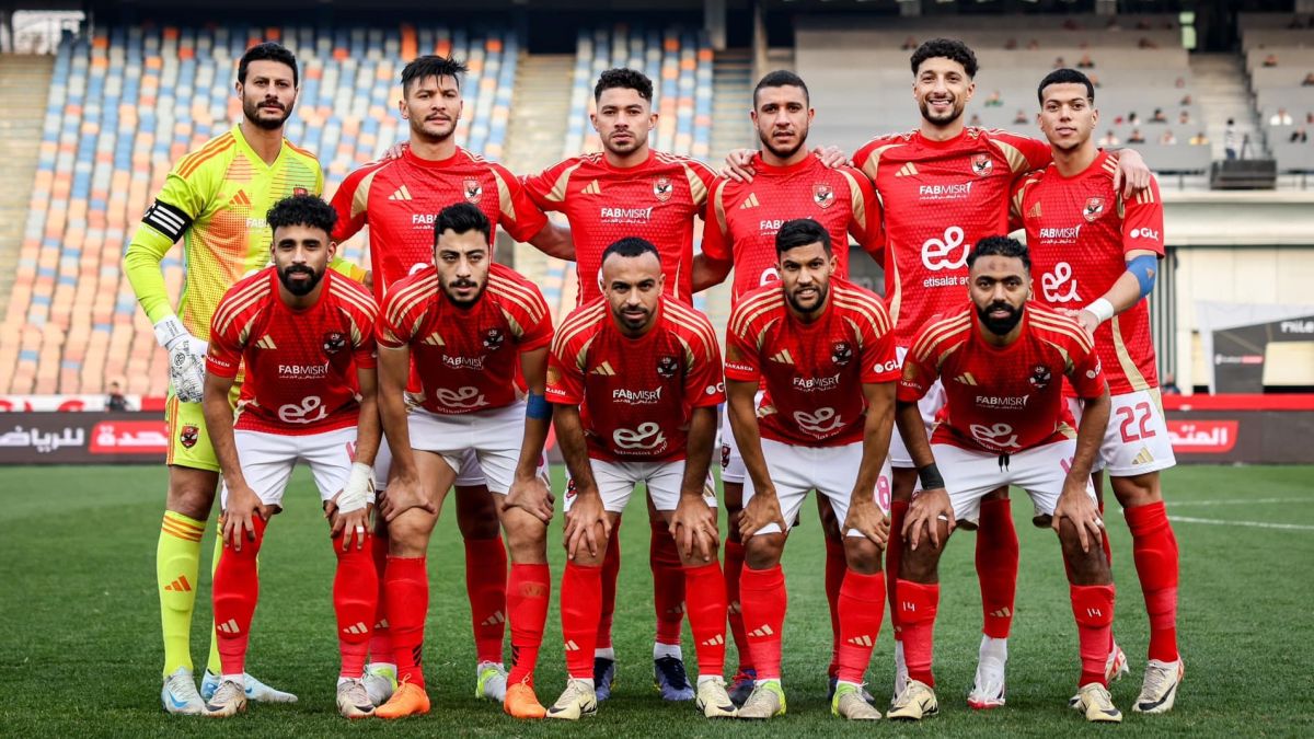 الأهلي يوجه ضربة قوية للزمالك.. البديل المنتظر لأكرم توفيق